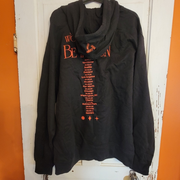 NEW Seventeen K-pop Band Merch 17 Be The Sun World Tour Sweatshirt Hoodie - Picture 5 of 6